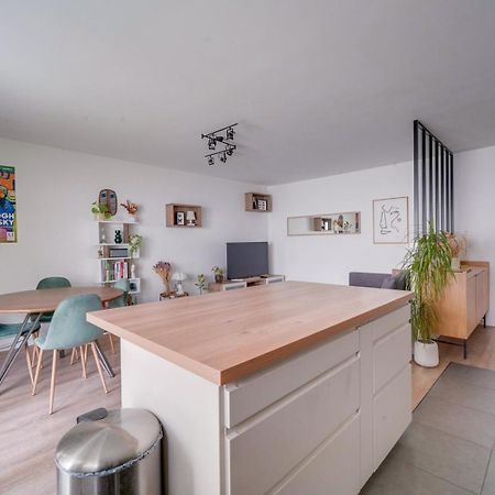 Pleasant Flat In Bordeaux With Terrace And Parking Apartment Bagian luar foto
